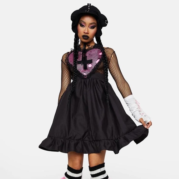 💔SOLD💔BERTHAUX Fix Me Netted Heart Apron Dress Ruffle Skirt Tie Waist Black Pink - Picture 3 of 12